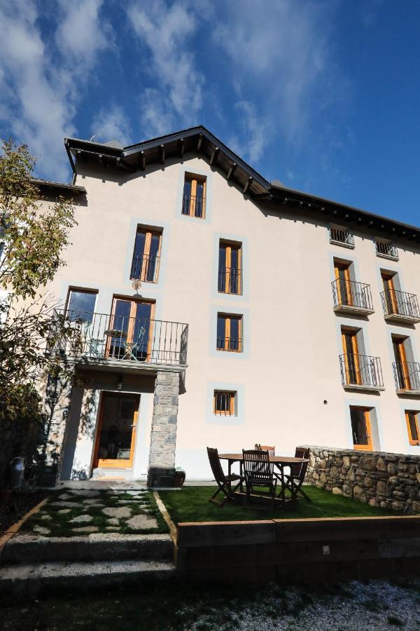 Domaine Agricole Cotze / Casa Rural Enveitg Buitenkant foto